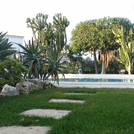 Tonia Nocleg ze śniadaniem 4*